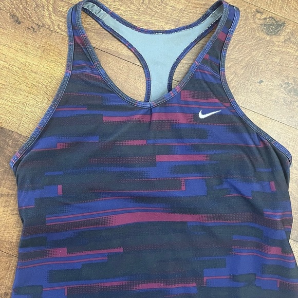 Nike Womens activewear tank top Sz large - Picture 2 of 9